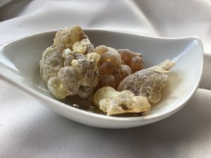 husvet-illatai-tomjen-pomanders.jpg